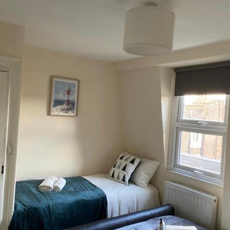 Lovely Private Rooms In Camden, Central London Londres Exterior foto