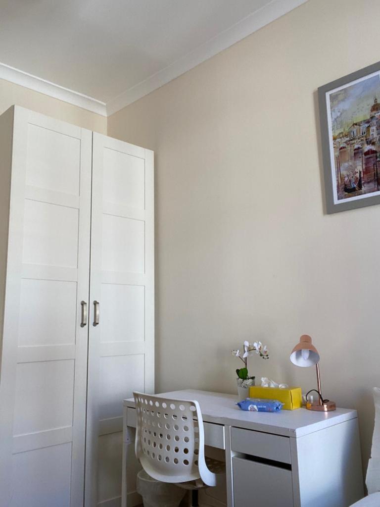 Lovely Private Rooms In Camden, Central London Londres Exterior foto