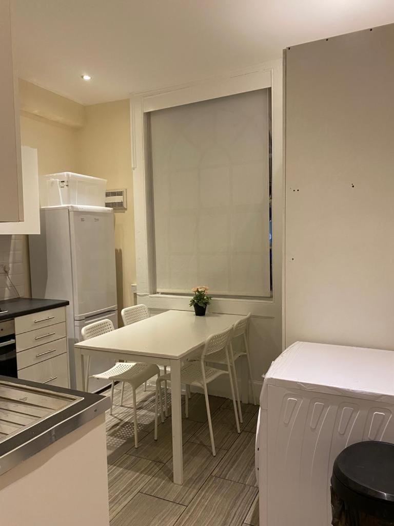 Lovely Private Rooms In Camden, Central London Londres Exterior foto